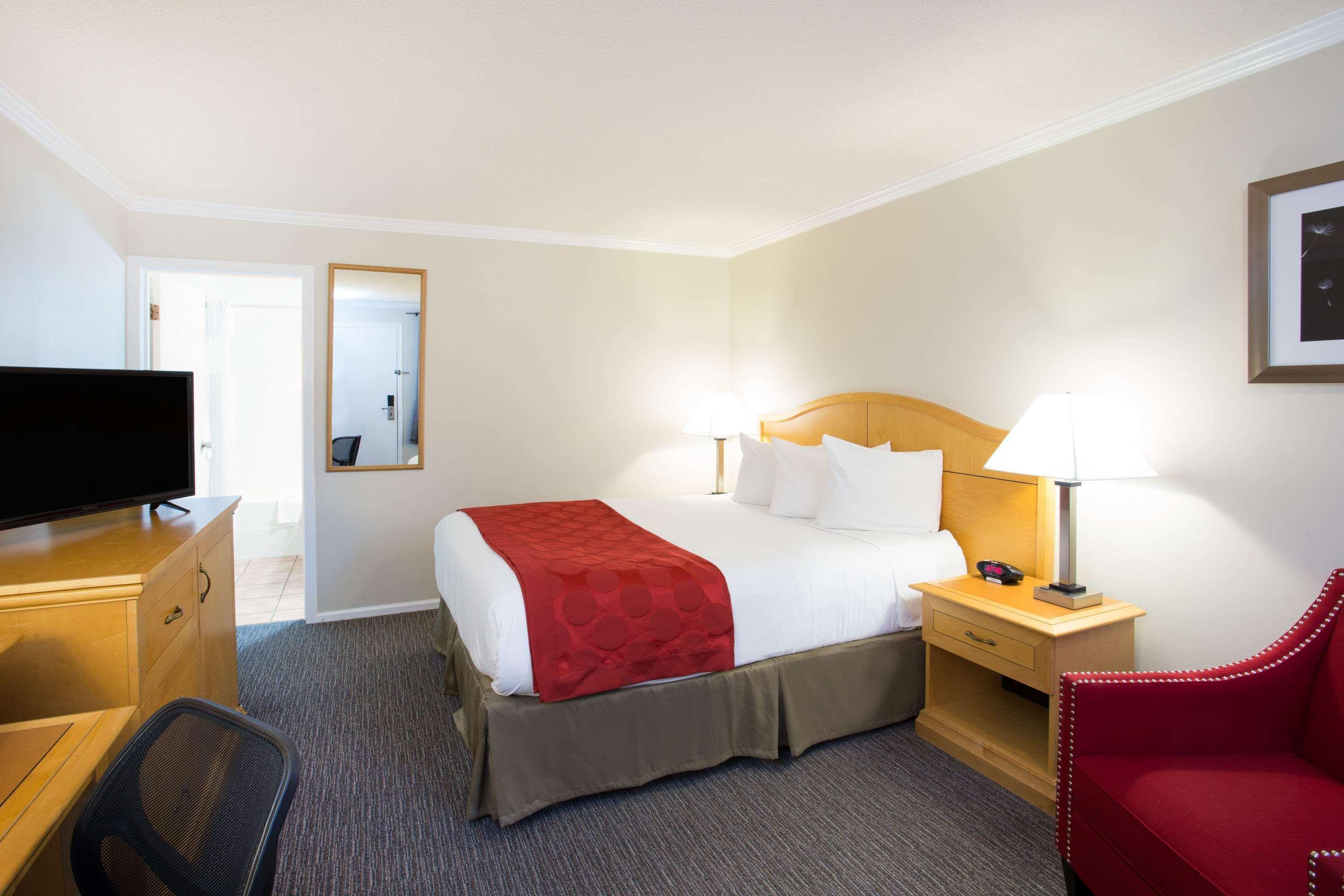 Ramada By Wyndham Duncan Cowichan Valley Exteriör bild
